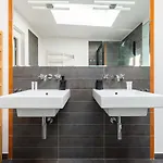 Komfortowy Victus Z 3 Sypialniami By Renters Sopot