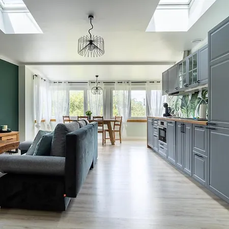 Spacious Family & Friends Victus In By Renters * Zoppot